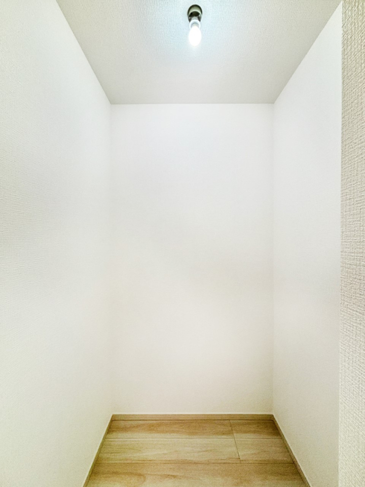 ���̑� �E�H�[�N�C���N���[�[�b�g�t���Ő�����Ԃ��L�����p�ł��܂��B