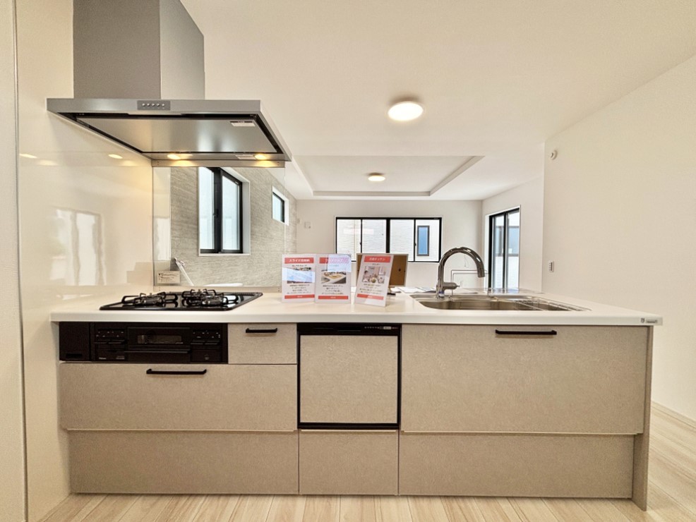 �L�b�`�� �������������I�ɁA�y�����I�V�X�e���L�b�`��  