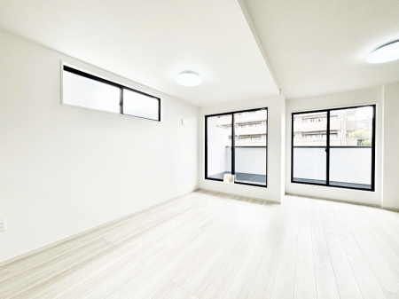 ���r���O �傫�ȑ����炽���Ղ�̗z���ƕ����������郊�r���O