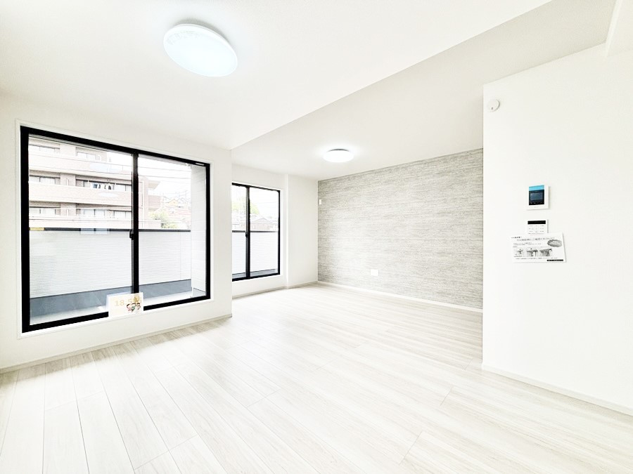 ���̑����� �Ƒ������R�ƏW�܂�e���̃X�y�[�X�ɂȂ肻��