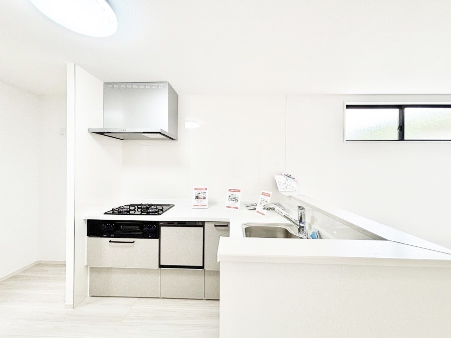 �L�b�`�� �������������I�ɁA�y�����I�V�X�e���L�b�`��