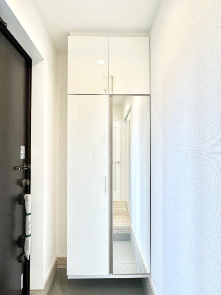 ���̑����� �����Ղ���[�ł���V���[�Y�{�b�N�X�ŉƑ��S���̌C���A���ւ�������B  