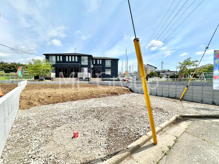 ���n�O�ώʐ^ �����Ղ�̗z���ƊJ�����ɕ�܂�閾�邢�Z�܂�  