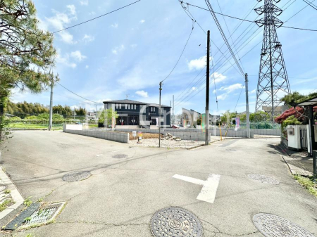 ���n�O�ώʐ^ ���ʂ��̗ǂ��ƂƂ��ɁA�X���݂ɊJ������^���Ă���܂��B 