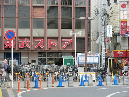 ���ӊ� �X�[�p�[ 700m �����X�g�A�㕟���X