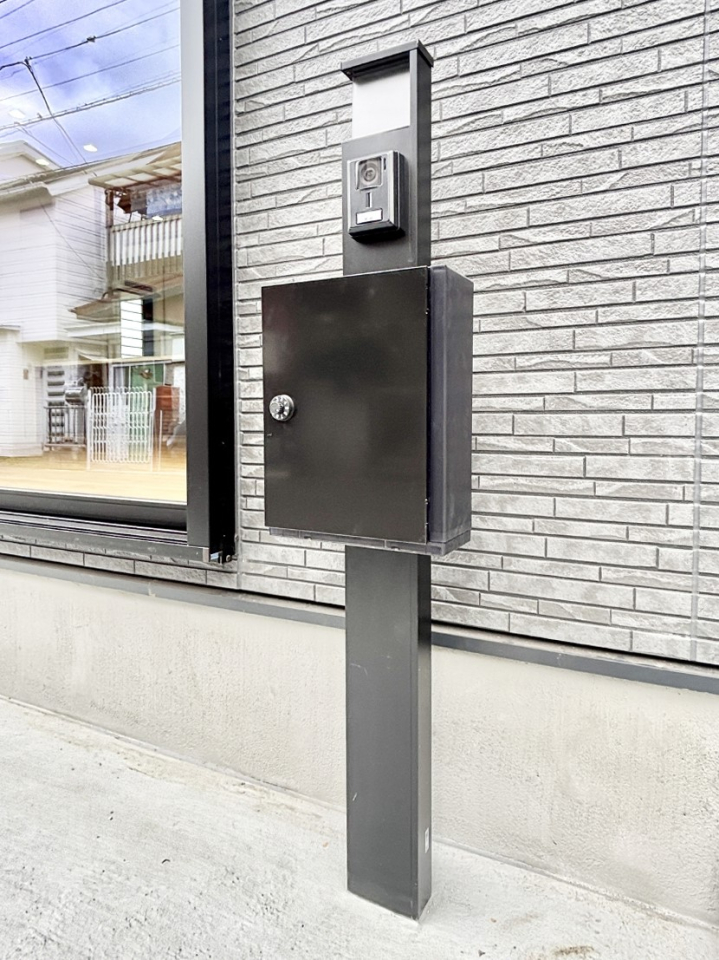 ���̑� �\�D�E�C���^�[�z���E�|�X�g���ЂƂɏW��B�G���g�����X�ɂȂ��ރV���v���f�U�C���B