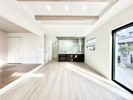 ���r���O �אڂ̘a�����J������΂���ɍL�X��Ԃ�  