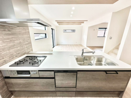 �L�b�`�� �������������I�ɁA�y�����I�V�X�e���L�b�`��  