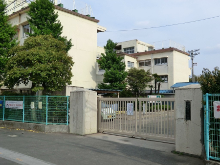 ���ӊ� ���w�Z 450m ����s���O�쏬�w�Z