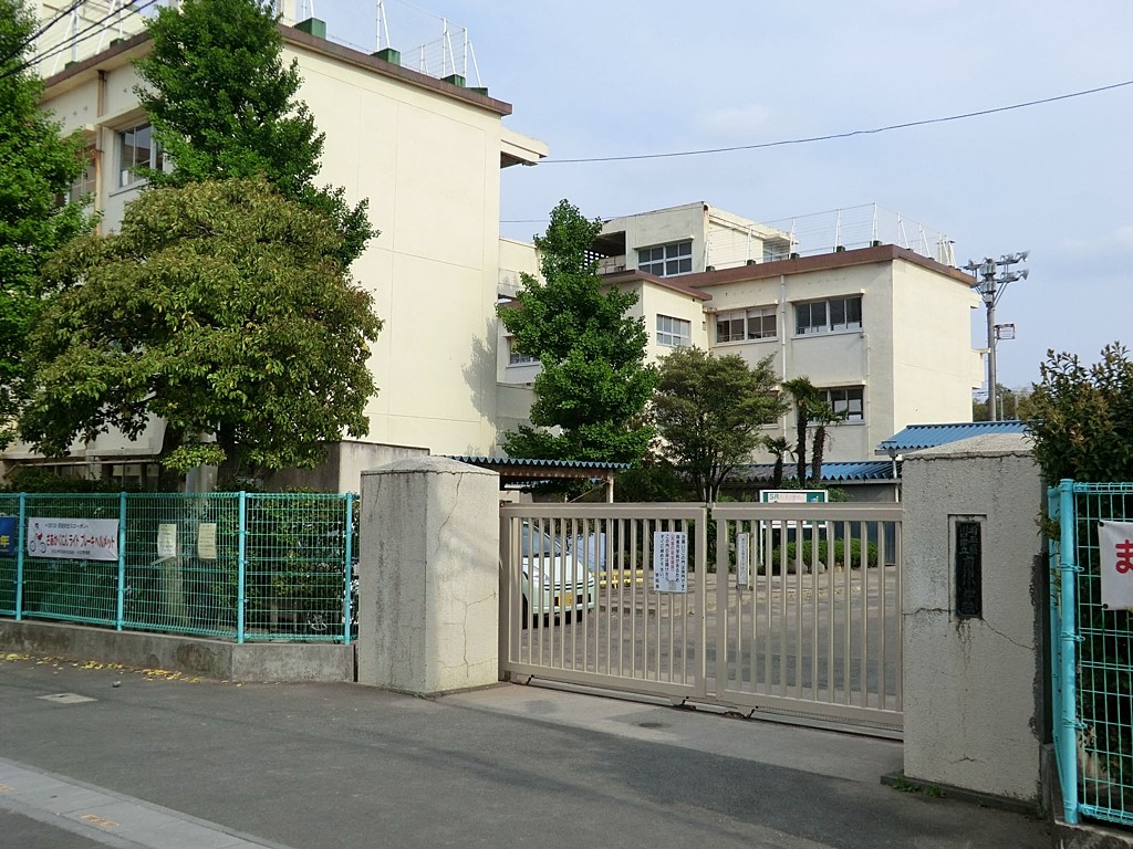 ���ӊ� ���w�Z 450m ����s���O�쏬�w�Z