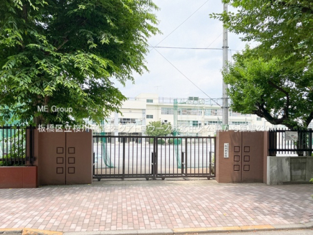 ���ӊ� ���w�Z 230m ���旧���쒆�w�Z