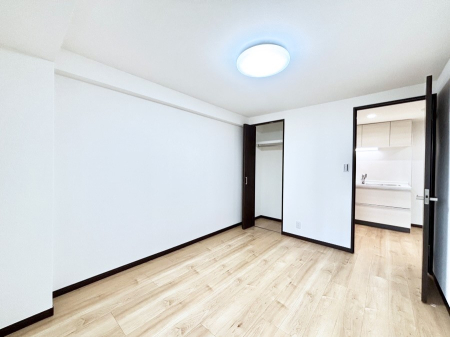�Q�� ���[���[�����Ă���̂ŋ��Z�X�y�[�X���L�X�g���܂�  