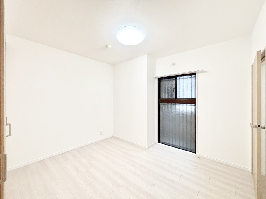 �q������ ���q���܂̂������Ƃ��Ă��I�ߗނ̐������ڂɕ֗��ȃN���[�[�b�g�t���̗m���B