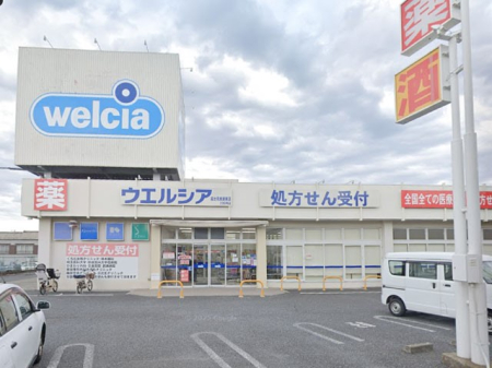 ���ӊ� �h���b�O�X�g�A 300m �E�G���V�A�x�m���ߐ����X