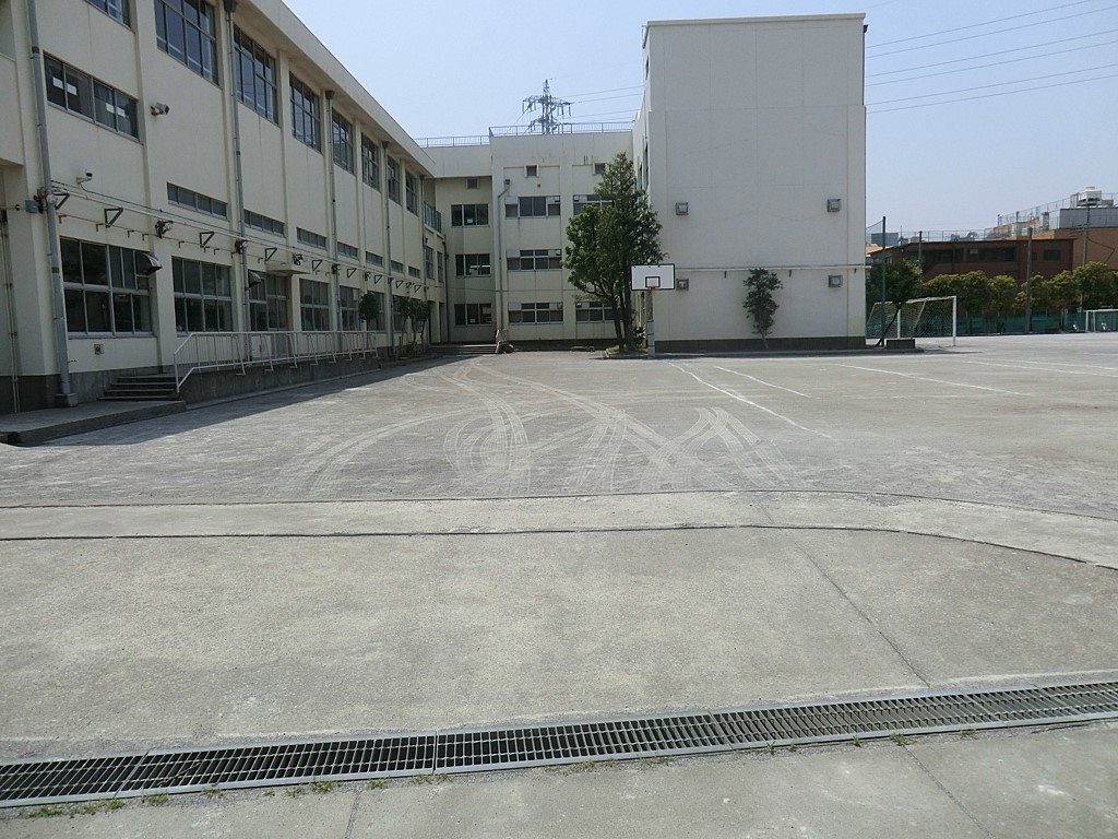 ���ӊ� ���w�Z 740m �����旧�J�����w�Z