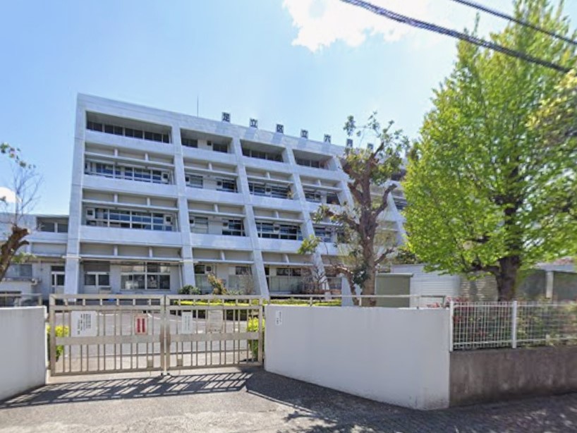 ���ӊ� ���w�Z 590m �����旧�Z�����w�Z