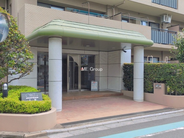 �G���g�����X -