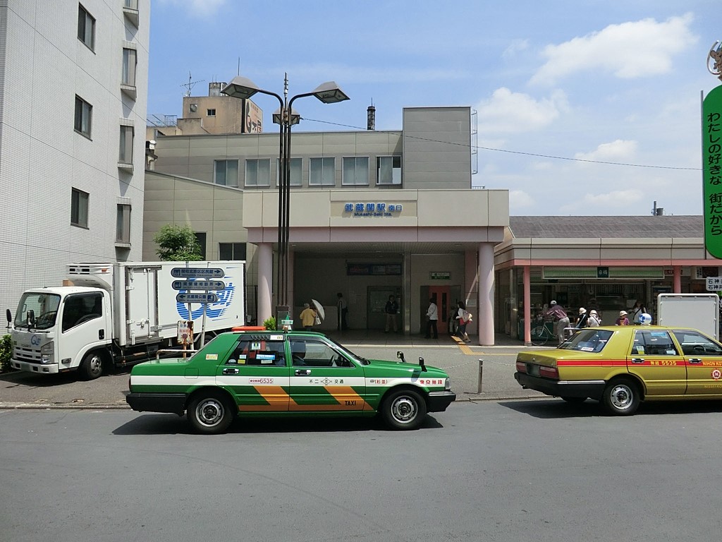 ���ӊ� �w 240m �����V�h���@�����։w