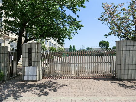 ���ӊ� ���w�Z 930m ���旧���䒆�w�Z