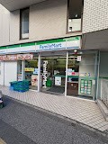 ���ӊ� �R���r�j 400m �t�@�~���[�}�[�g �g�ˎ����a�ʂ�X