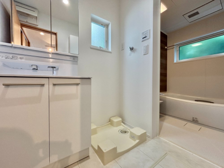 ���ʑ�E���ʏ� ���邢���ʏ��͖����̐g�x�x���y�����ł����Ⴂ�����ł��B