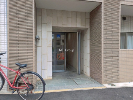 �G���g�����X -