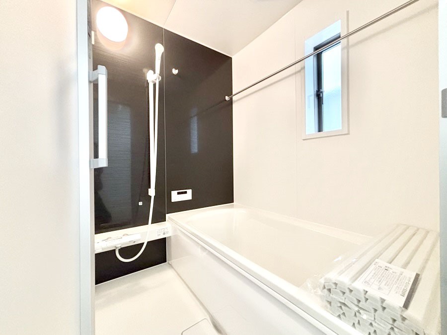 ���� ����̔�����₷��؂ȃo�X�^�C���B�������Ƃ����C���y����Ŕ����Ƃ肽���ł��ˁI  