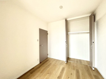 �q������ ���q���܂̂������Ƃ��Ă��I�ߗނ̐������ڂɕ֗��ȃN���[�[�b�g�t���̗m���B