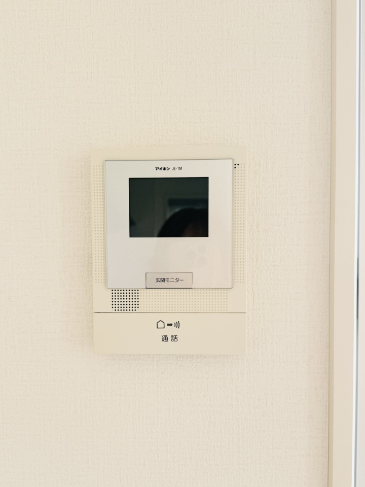 ���̑����� ���q�҂��m�F�ł���s�u���j�^�[�t�C���^�[�z��