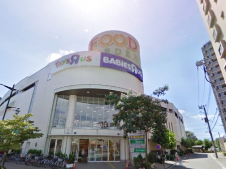 ���ӊ� �V���b�s���O�Z���^�[ 1700m ���E���B�[�j��