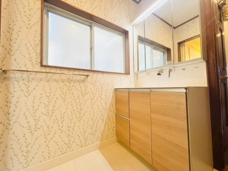 ���ʑ�E���ʏ� ���邢���ʏ��͖����̐g�x�x���y�����ł����Ⴂ�����ł��B