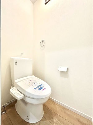 gC gC1K2KꂼɔzuĂĂƂĂ֗łB 