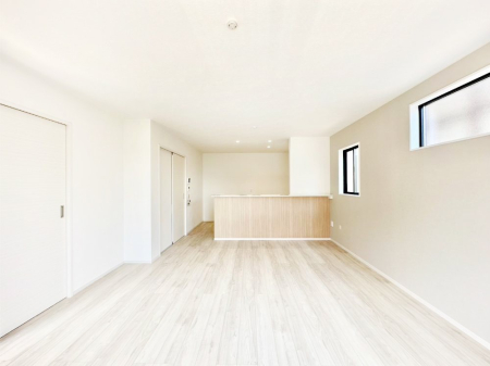 rO Ƒ̓₩Șbŕ܂閾邢rOB   