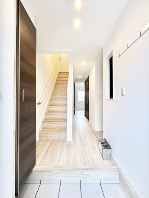 ���� �Ƒ��̋A��₨�q�l�������������}���錺��  