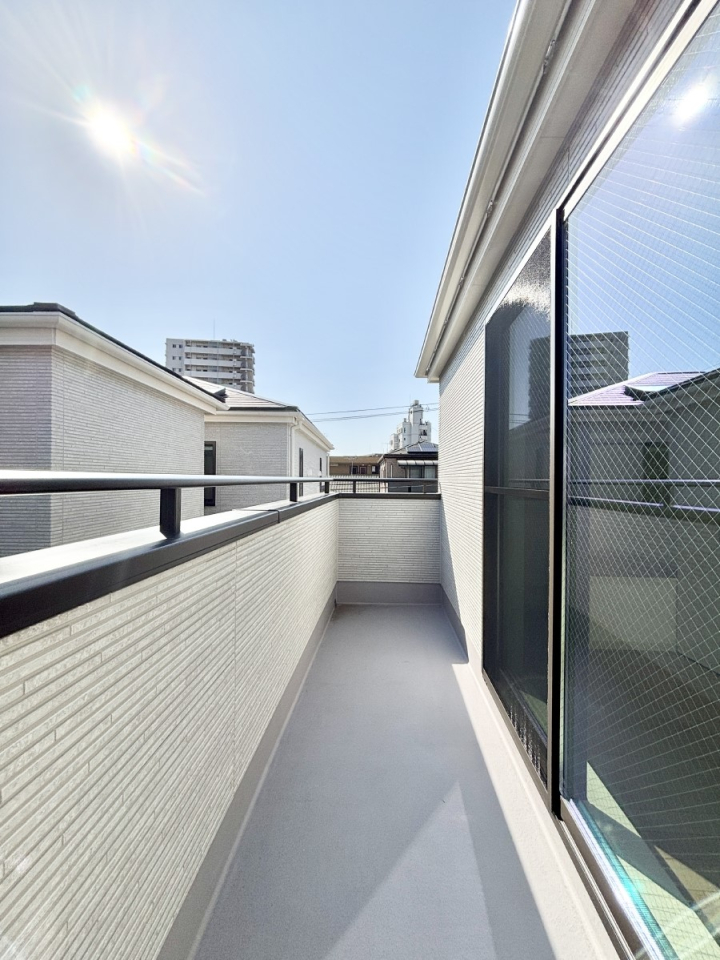 �o���R�j�[ �o���R�j�[�͂��ꂵ���Q�����t���B�����󕨂₨�z�c�������Ղ花���܂��B