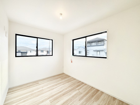 q Qʍ̌ŋC悭R̂łql̂ɂsb^