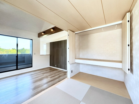 ̑ rO[BɎ[ƕW܂LDKXbLЕtłˁB  