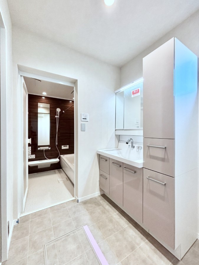 ʑEʏ 傫₷OʋŐʑ́AgȂ݃`FbN┧̂ɂ߂łB 