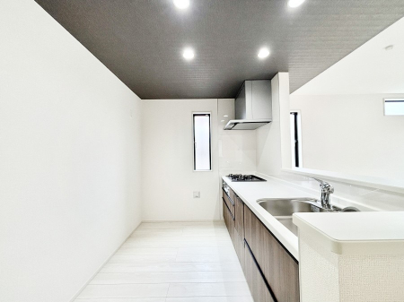 Lb` Ƃ肠Lb`ł͂ƑƊył܂B