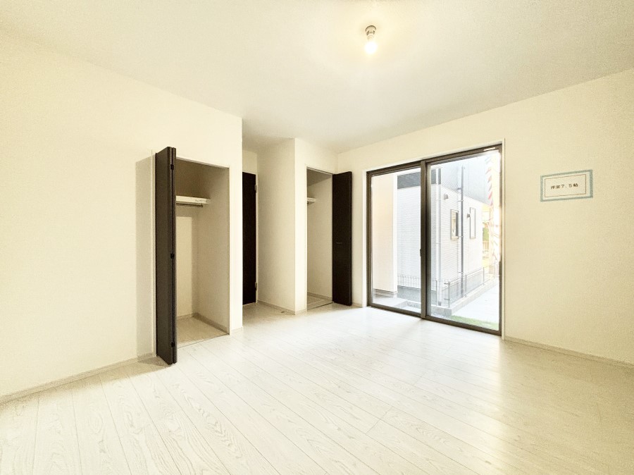 ���̑����� �S����2�ʍ̌����N���[�[�b�g�t���ł�