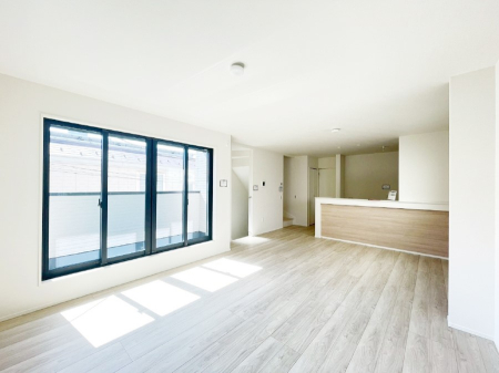 rO Ƒ̓₩Șbŕ܂閾邢rO