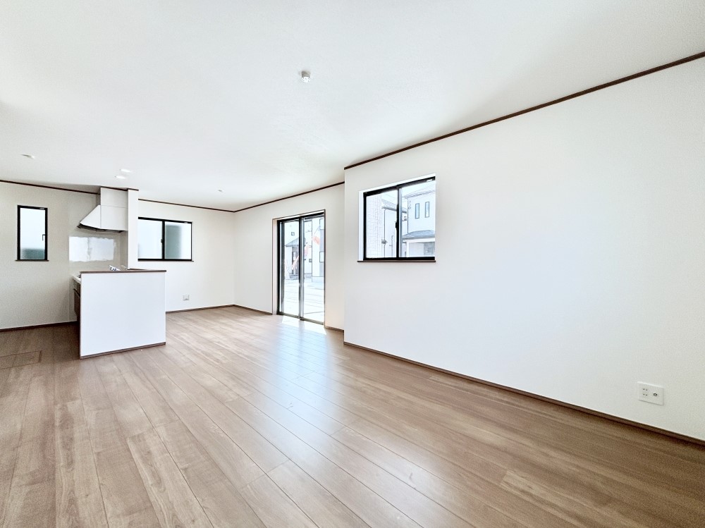 ���r���O �Z�ޕ��̌��������o�����A�C���e���A���l����̂��y���݂ȃ��r���O�ł��I 