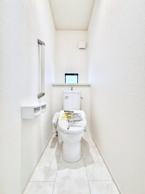 gC gC1K2KꂼɔzuĂĂƂĂ֗łB 