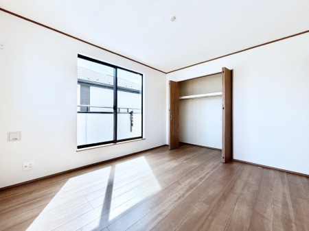 �q������ �q�������ɂ��������߂Ȏ��[�X�y�[�X�����Ղ�̋���