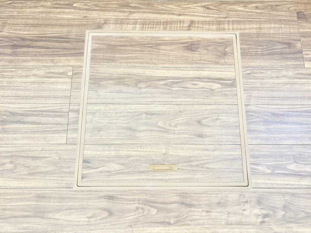 ̑ [tIpiEpi̎[ɂ劈B