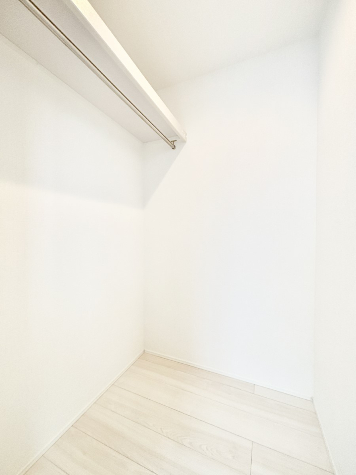 ̑ EH[NCN[[bgtŐԂLpł܂B