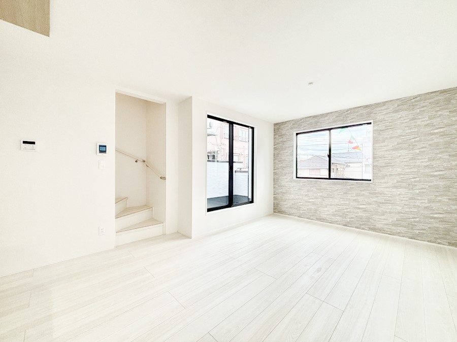 rO i`eCXg̗D_炩Fg̃t[OfGȃrOłˁB