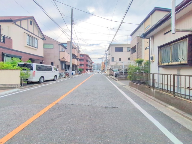 nynʐ^ -