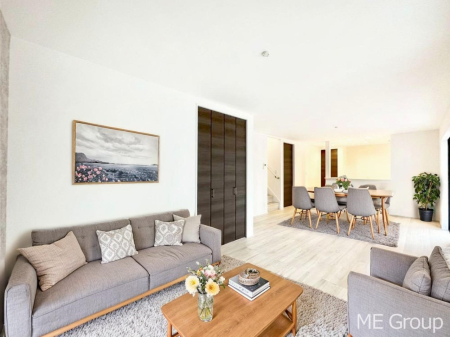 ���r���O �ΖʃL�b�`�������r���O�C���K�i���̗p�����Ƒ����J�[�܂�k�c�j�@���Ƌ��CG�ł�