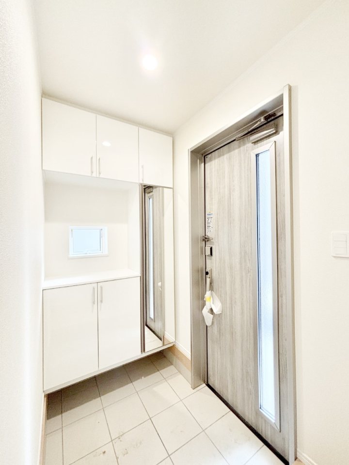  U炩肪ȌւXbĽ֎[t